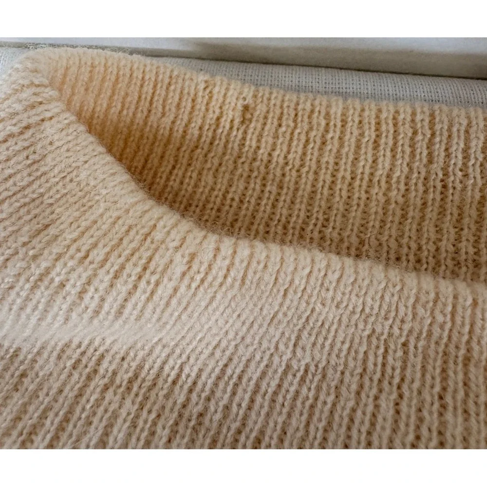 Vintage Pendleton Woolen Mills Cream Ivory 100% Virgin Wool Knit Sweater Small S